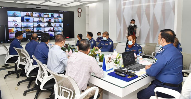 ৬৬০ ওসিকে একযোগে আইজিপির কঠোর বার্তা

