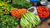 বেড়েছে সবজির দাম
