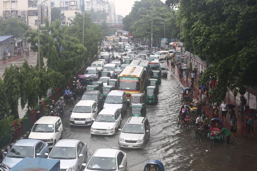 সাগরে ৩ নম্বর সতর্কতা, বৃষ্টি হবে সারাদেশে
