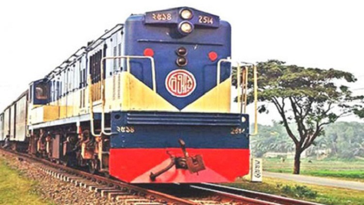 ভারত বাংলাদেশকে ১০টি রেল ইঞ্জিন উপহার দিচ্ছে
