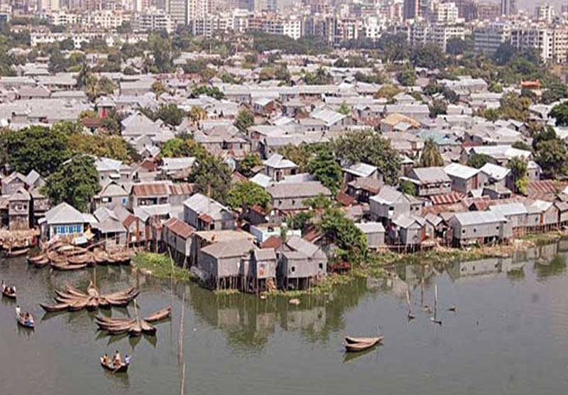 ঢাকার বস্তিতে করোনা রোগী নেই কেন?
