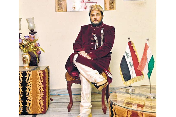 বাবরি মসজিদের জমিতে মন্দির বানাতে সোনার ইট দিতে চান প্রিন্স ইয়াকুব!
