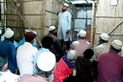 ঝিনাইদহের হরিণাকুন্ডুতে ঈদের জামাত অনুষ্ঠিত
