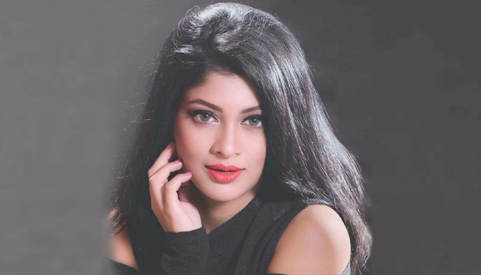 ভালোবাসা আর অনুভূতির গল্পে সারিকা

