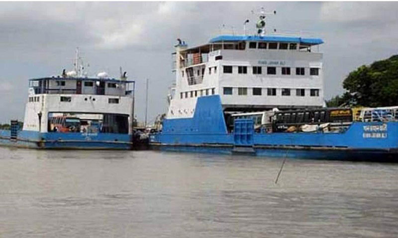 পাটুরিয়া-দৌলতদিয়ায় লঞ্চ চলাচল বন্ধ
