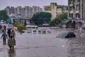 টানা বৃষ্টিতে ভারতের বন্যা পরিস্থিতি ভয়াবহ
