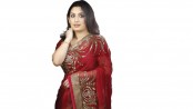 ছবিতেই নিমগ্ন বিপাশা হায়াত
