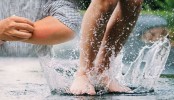 বর্ষায় বাড়ে চর্মরোগ, উপায় কী?
