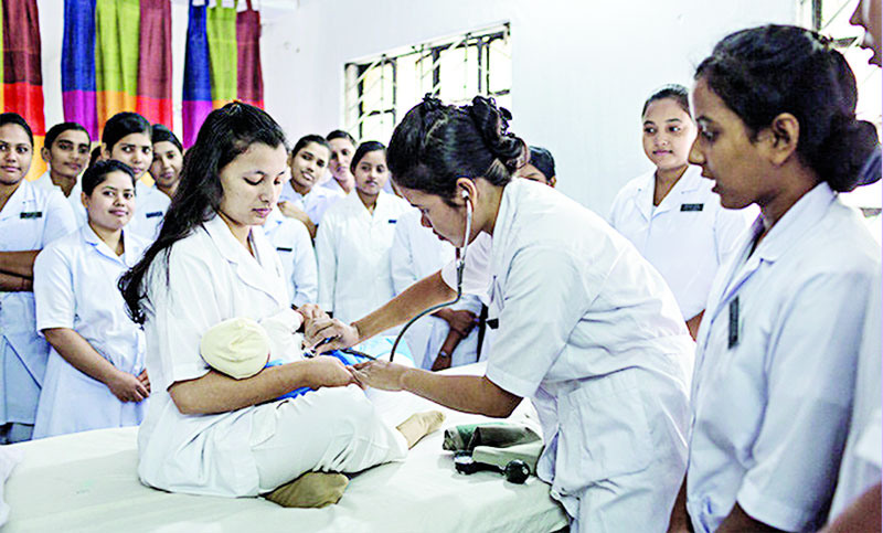 ৬০০ নার্স নিয়োগ দেবে বিএসএমএমইউ
