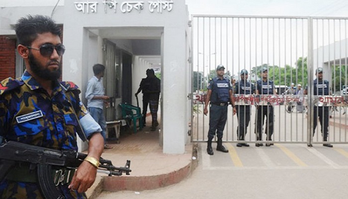 জঙ্গি ছিনিয়ে নেয়ার হুমকি, সব কারাগারে সতর্কতা
