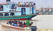 অতিরিক্ত ভাড়া নিচ্ছে স্পিডবোট-ট্রলার, পদ্মা পারাপারে ভোগান্তি
