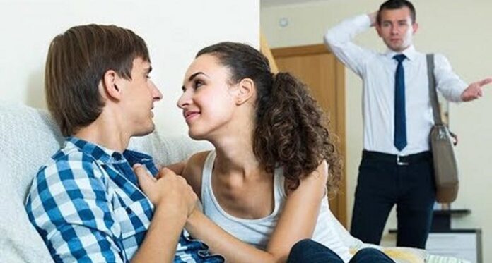 যে কারনে দিন দিন বেড়েই চলছে পরকী’য়া সম্পর্ক
