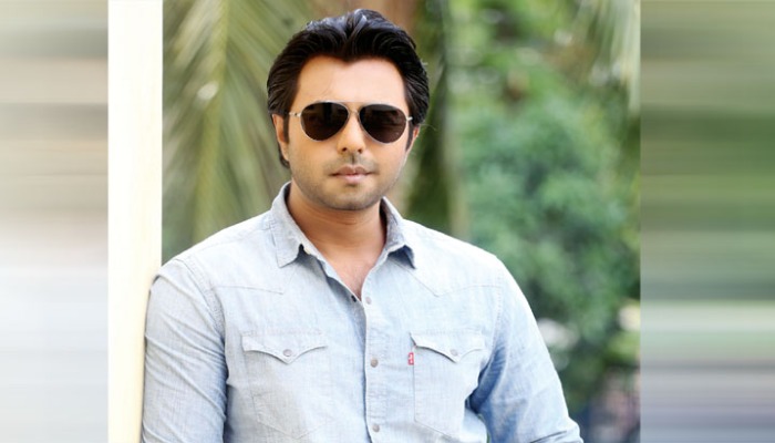 নতুন রূপে আসছেন অপূর্ব
