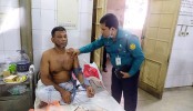 রাজধানীতে ব্যবসায়ীকে গুলি করে ছিনতাই
