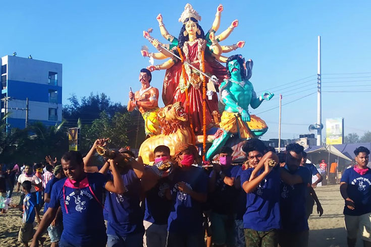 মর্ত্য ছেড়ে কৈলাসে গেলেন দেবী

