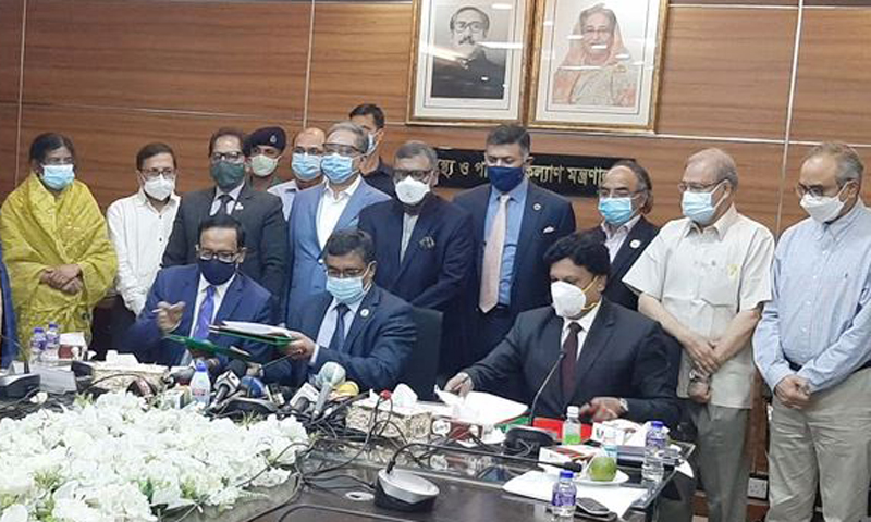 বাংলাদেশকে ৩ কোটি ডোজ ভ্যাকসিন দেবে সিরাম
