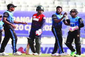 শ্বাসরুদ্ধকর ম্যাচে বরিশালকে হারিয়ে দ্বিতীয় কোয়ালিফায়ারে ঢাকা
