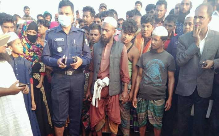 হাতিয়ায় ট্রলার ডুবির ঘটনায় এখনো নিখোঁজ ৮
